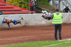 Her styrter Linus Sundstrøm lige før målstregen - Foto: Steen Kristensen